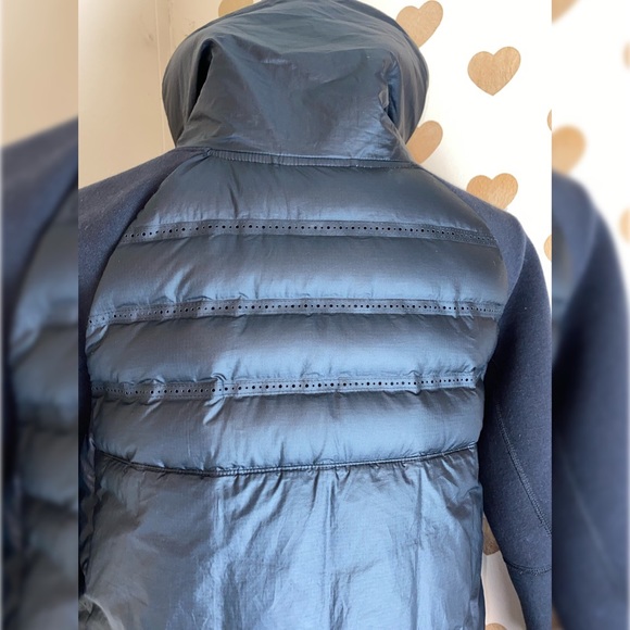 Girls Nike Tech 800 Aeroloft Jacket. Cowl Neck. - Picture 9 of 12